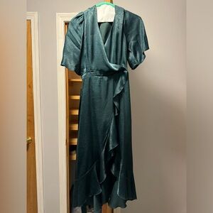 Lulus XS Green Velvet Dress